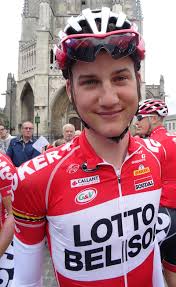 Tim Wellens vom UAE Team Emirates gewinnt die Meisterschaft im Alleingang